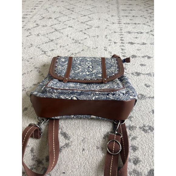 Sakroots Backpack Artist's Circle Blue Floral Embroidered Saddle Bag Purse‎ - Picture 3 of 14
